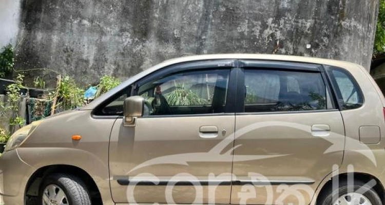 SUZUKI ESTILO 2011