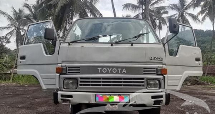 TOYOTA HIACE 1980