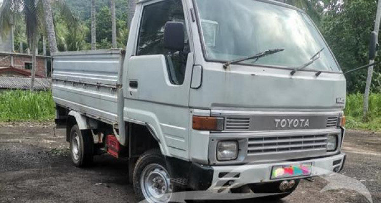 TOYOTA HIACE 1980
