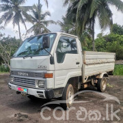 TOYOTA HIACE 1980