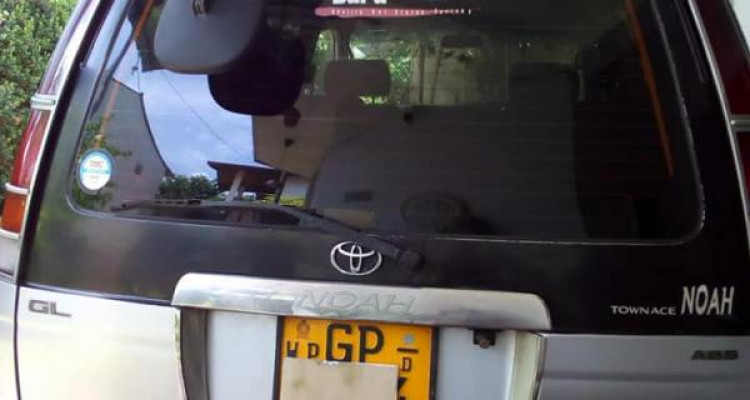 TOYOTA NOAH CR41 1997