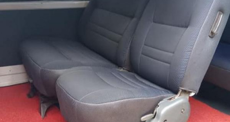 TOYOTA HIACE LH103 1998