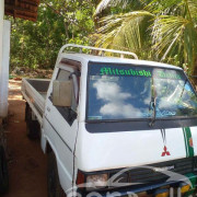 MITSUBISHI DELICA L300 1974