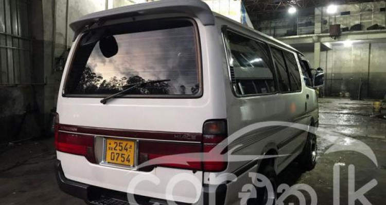 TOYOTA DOLPHIN LH103 1995