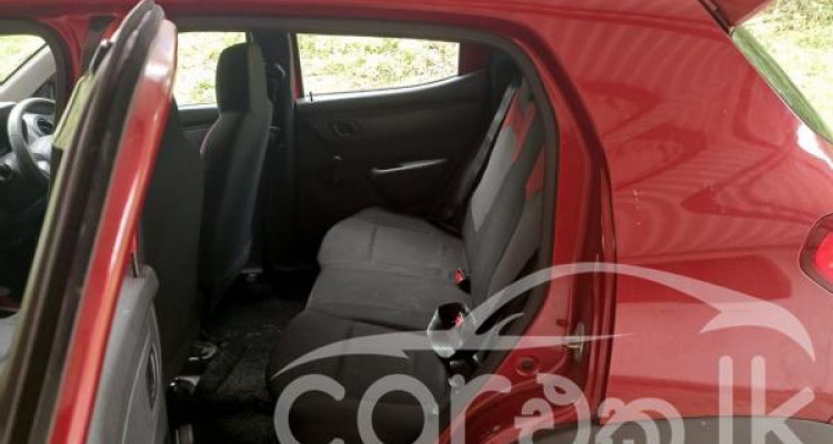 RENAULT KWID RXT 2016