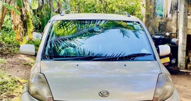 DAIHATSU BOON 2004