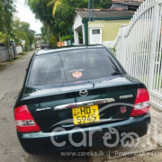 MAZDA 323 2000