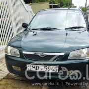 MAZDA 323 2000