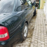 MAZDA 323 2000