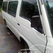 NISSAN CARAVAN 1983