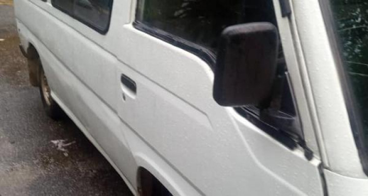 NISSAN CARAVAN 1983