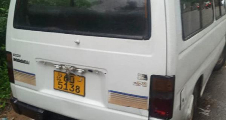 NISSAN CARAVAN 1983