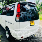 TOYOTA NOAH KR42 2005