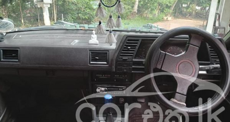 NISSAN SUNNY 1987