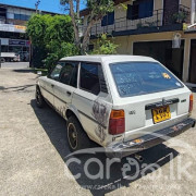 TOYOTA COROLLA DX WAGON 1986
