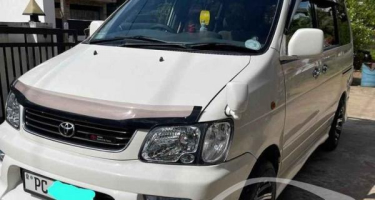 TOYOTA NOAH KR42 2002
