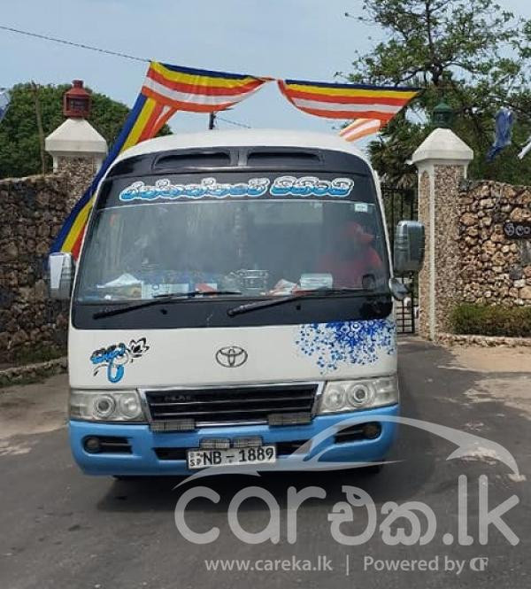 TOYOTA COASTER 2005