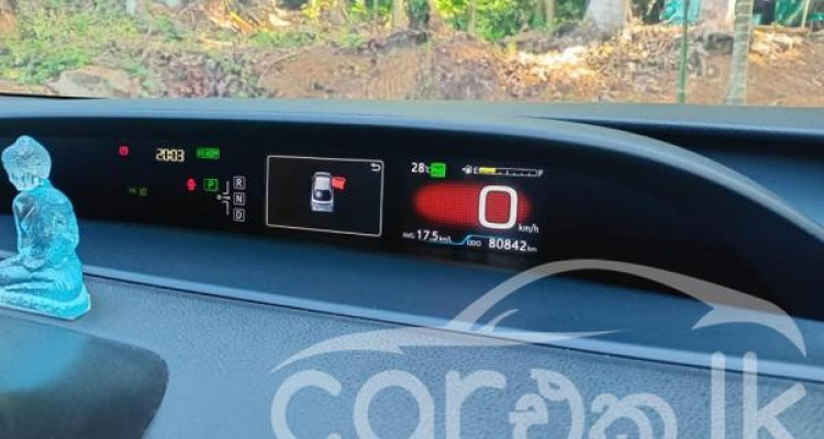 TOYOTA PRIUS 2016