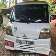 MITSUBISHI MINICAB 2000