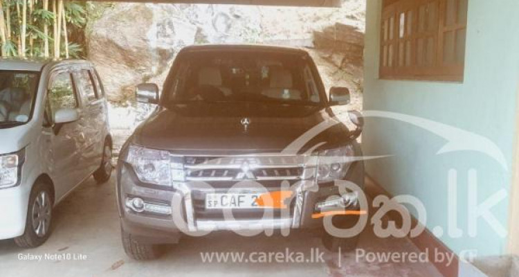 MITSUBISHI MONTERO 2015