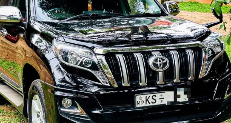 TOYOTA LAND CRUISER PRADO 150 2010
