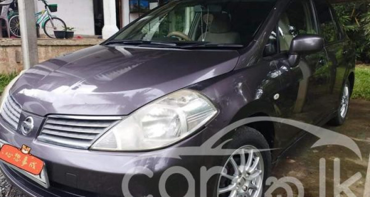 NISSAN TIIDA 2008