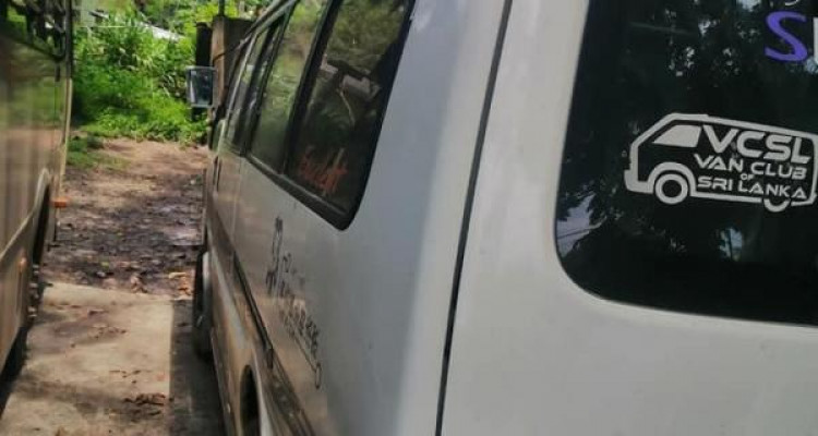 MAZDA BONGO BROWNY 1998