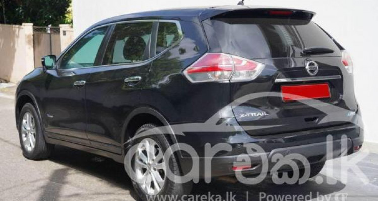 NISSAN X TRAIL 2015