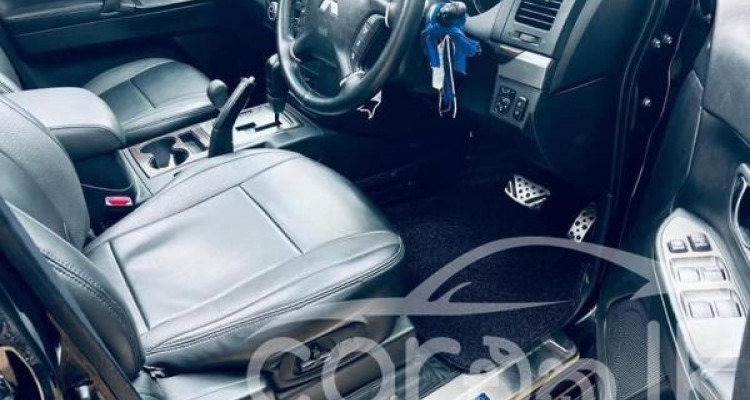 MITSUBISHI MONTERO V6 2010