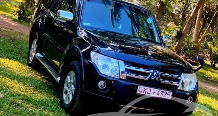 MITSUBISHI MONTERO V6 2010