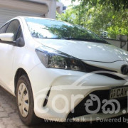 TOYOTA VITZ 2015