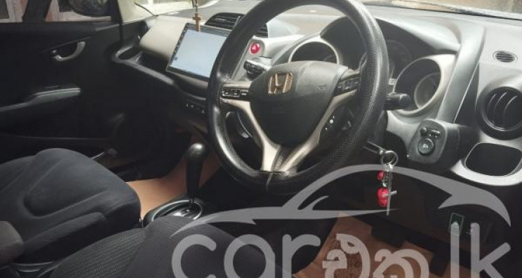 HONDA FIT 2010