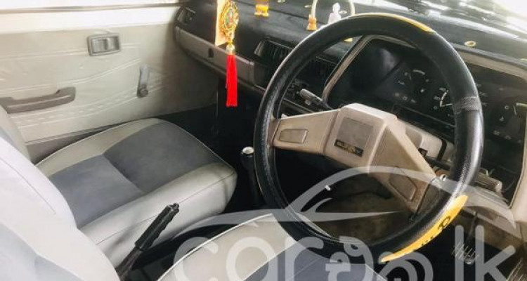 NISSAN SUNNY B11 1985
