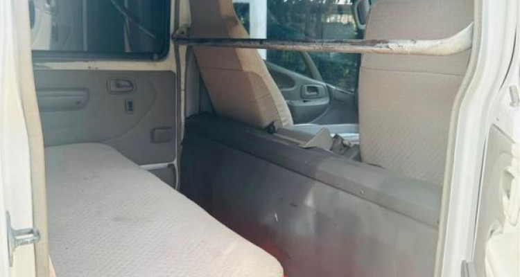 TOYOTA DYNA CREW CAB 2004