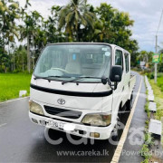 TOYOTA DYNA CREW CAB 2004