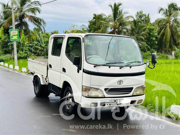 TOYOTA DYNA CREW CAB 2004