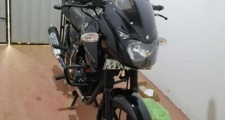 BAJAJ PULSAR 150 2010