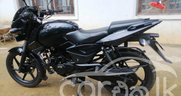 BAJAJ PULSAR 150 2010