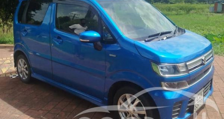 SUZUKI WAGON R FZ 2017