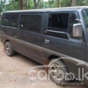 NISSAN CARAVAN 1986