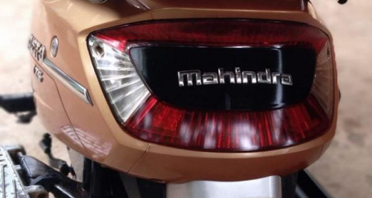 MAHINDRA GUSTO 2016