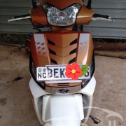 MAHINDRA GUSTO 2016