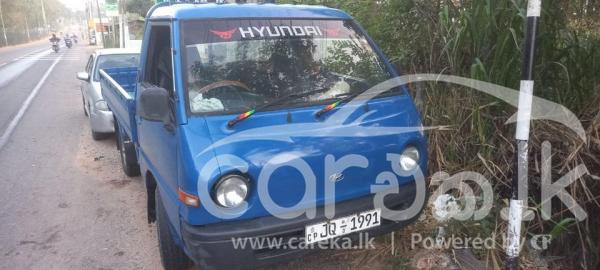 HYUNDAI H100 2001