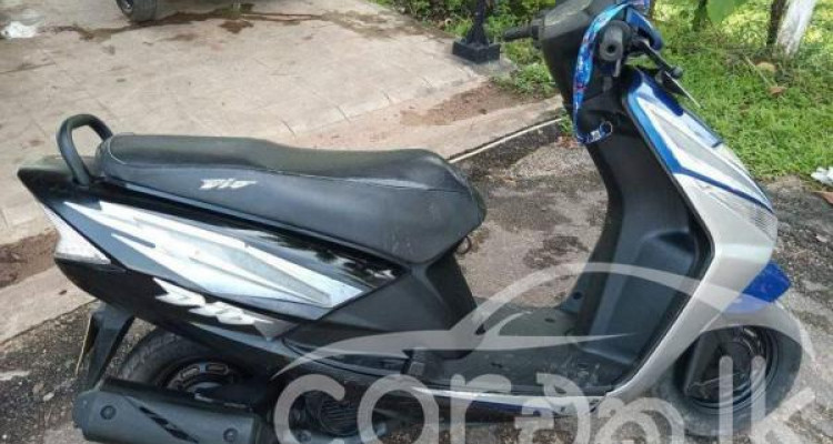 HONDA DIO 2011