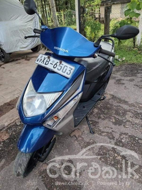 HONDA DIO 2011