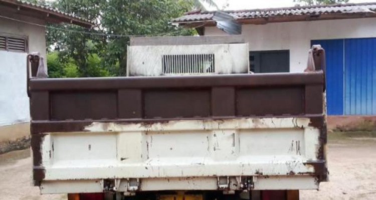 ISUZU ELF 2004