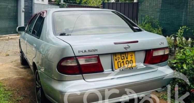 NISSAN PULSAR 1999