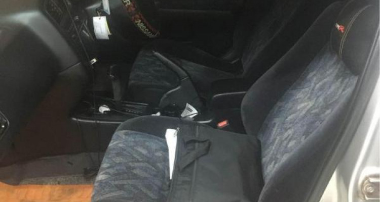 NISSAN PRIMERA 1995
