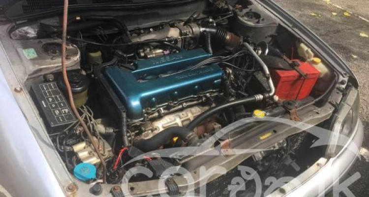 NISSAN PRIMERA 1995