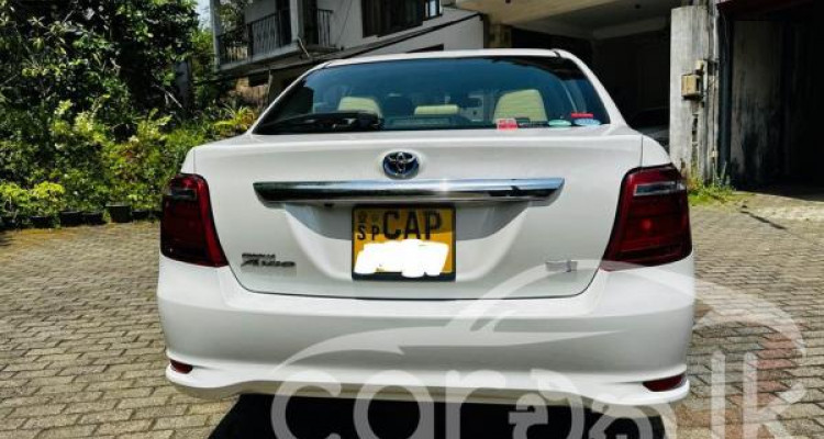 TOYOTA AXIO 2016